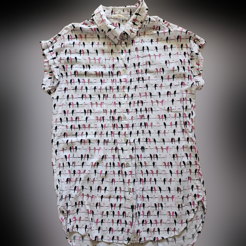 Jane and Delancey Short Sleeve Pleated Button Down with Gossip Birds
